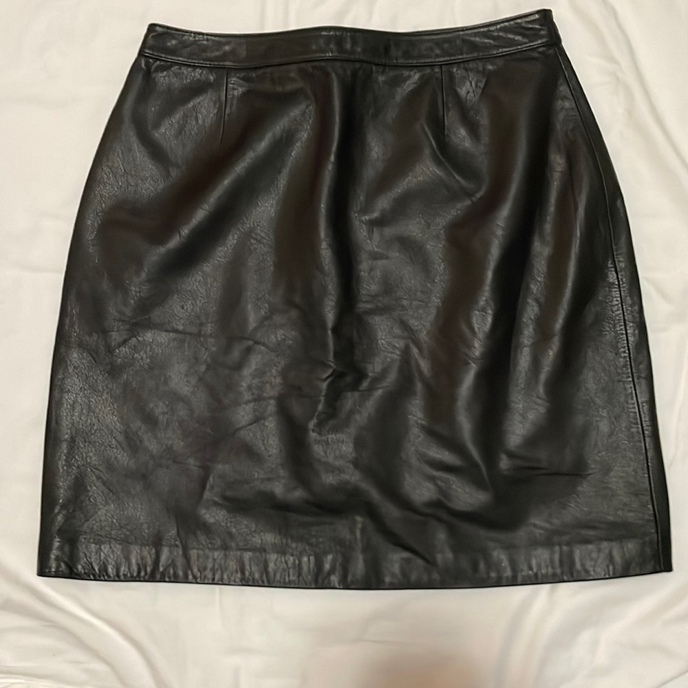 Genuine leather copper key skirt girls size 16 zipper on back